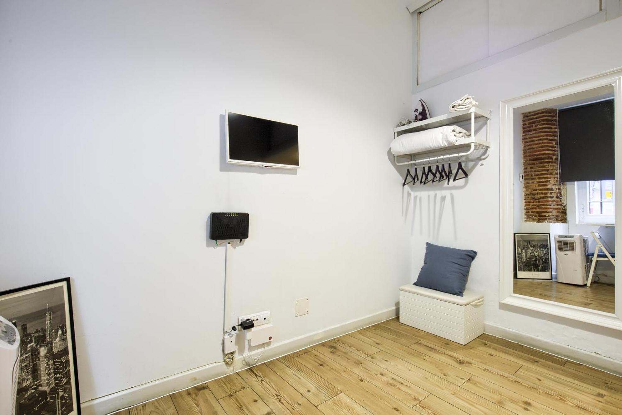 Intimo Estudio En Madrid, Centro, 2Pax, Wifi & Tv Εξωτερικό φωτογραφία